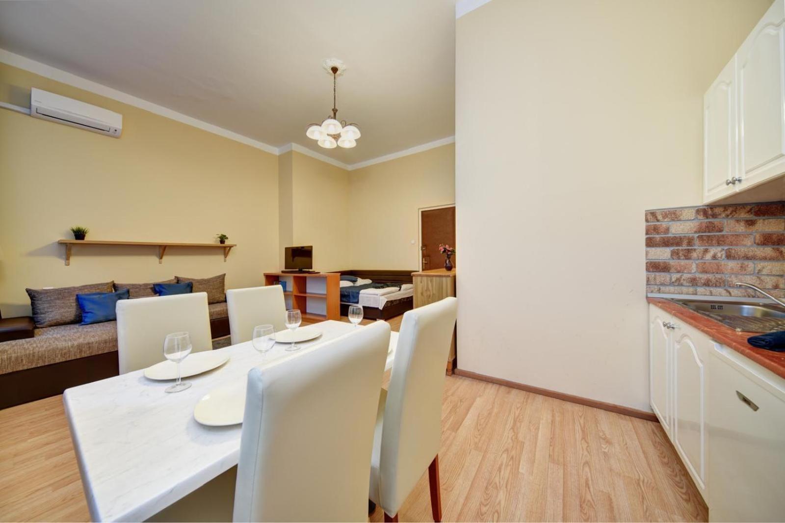 Fashion Street Loft Apartment Budapest Bagian luar foto