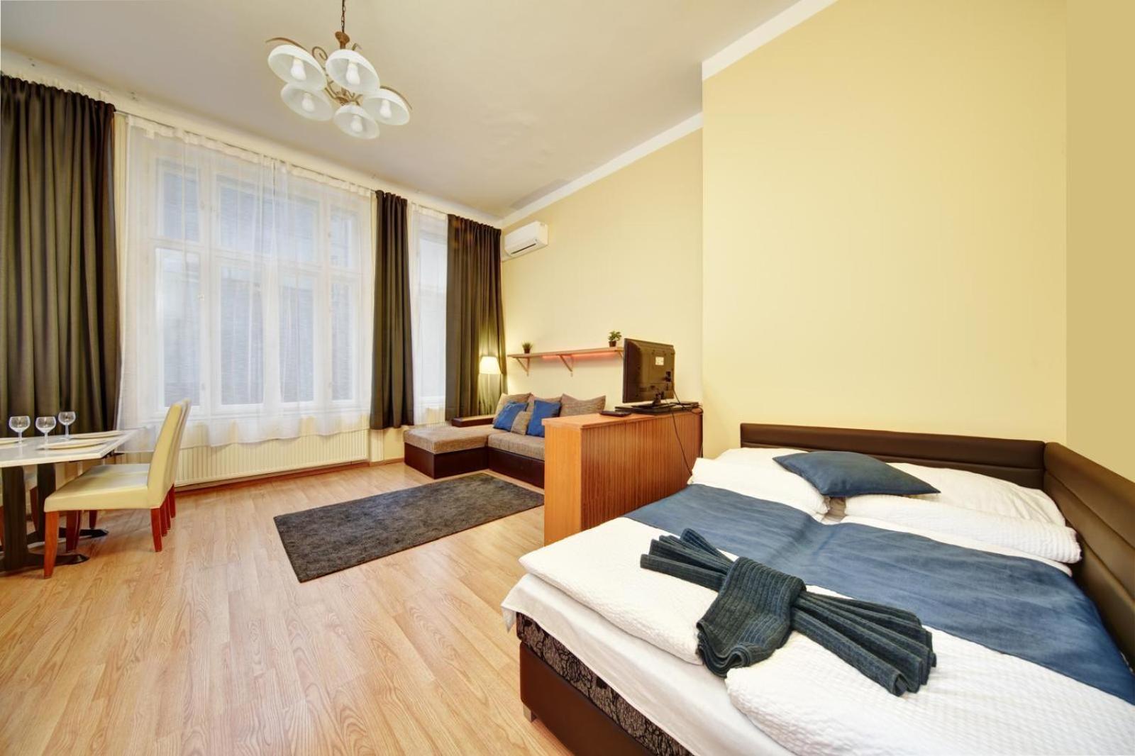 Fashion Street Loft Apartment Budapest Bagian luar foto